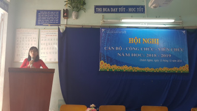 Trường TH Bùi Quốc Khánh tổ chức Hội nghị CBCC năm học 2018-2019